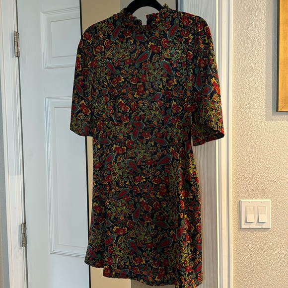 Dress small, Paisley - Picture 1 of 4